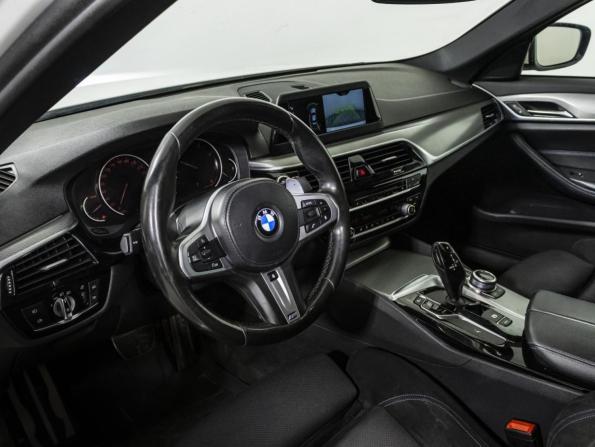 BMW 5 серии VII (G30/G31/G38) с пробегом 2018 года, цена 2 999 000 рублей, 131911 км, седан, Автокод Объявления