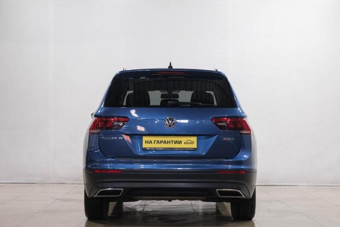 Volkswagen Tiguan II с пробегом 2018 года, цена 2 749 000 рублей, 179000 км, внедорожник, Автокод Объявления