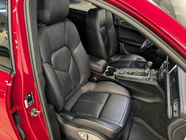 Porsche Macan I Рестайлинг с пробегом 2021 года, цена 5 800 000 рублей, 37383 км, внедорожник, Автокод Объявления