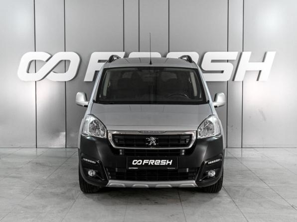 Peugeot Partner II Рестайлинг 2 с пробегом 2016 года, цена 1 349 000 рублей, 165793 км, компактвэн, Автокод Объявления