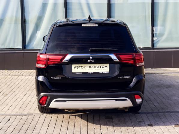 Mitsubishi Outlander III Рестайлинг 3 с пробегом 2019 года, цена 2 049 000 рублей, 108138 км, внедорожник, Автокод Объявления