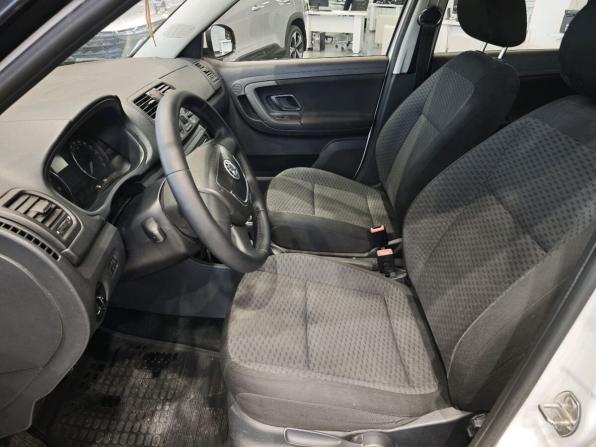 Skoda Fabia II Рестайлинг с пробегом 2011 года, цена 585 000 рублей, 144818 км, хэтчбек, Автокод Объявления