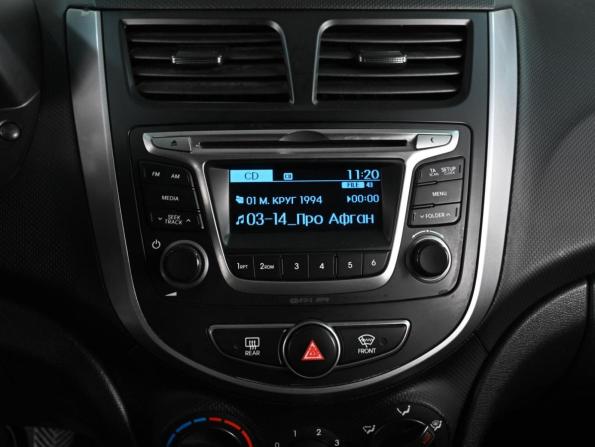 Hyundai Solaris I Рестайлинг с пробегом 2015 года, цена 999 000 рублей, 153590 км, хэтчбек, Автокод Объявления