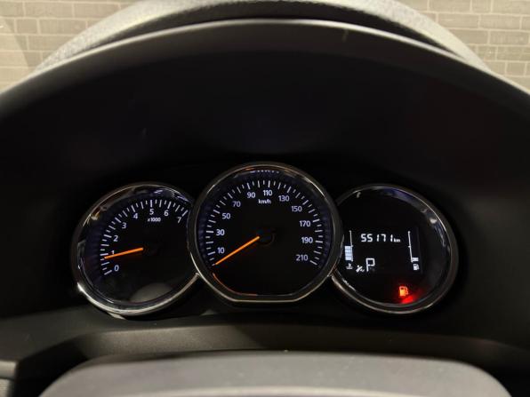 Renault Logan II Рестайлинг с пробегом 2021 года, цена 1 199 000 рублей, 55170 км, седан, Автокод Объявления