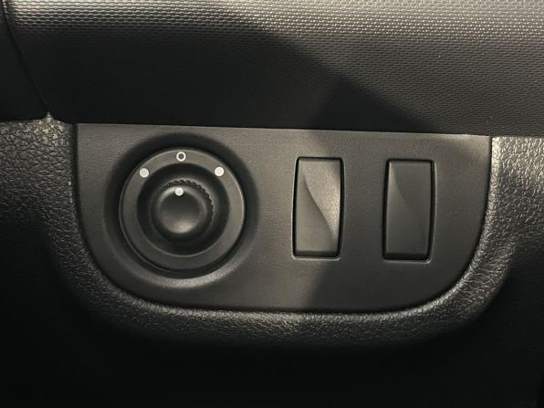 Renault Logan II Рестайлинг с пробегом 2018 года, цена 749 900 рублей, 187036 км, седан, Автокод Объявления