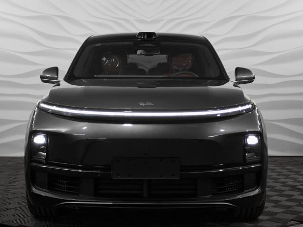 Новый Li Auto (Lixiang) L9 I Рестайлинг 2025 года, цена 11 790 000 рублей, внедорожник, Автокод Объявления
