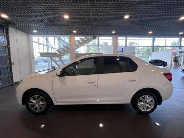 Renault Logan II Рестайлинг с пробегом 2020 года, цена 895 000 рублей, 124249 км, седан, Автокод Объявления