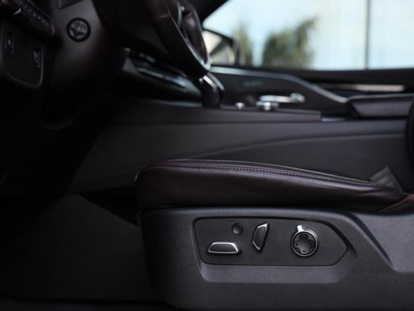 Cadillac Escalade V с пробегом 2021 года, цена 10 200 000 рублей, 82893 км, внедорожник, Автокод Объявления