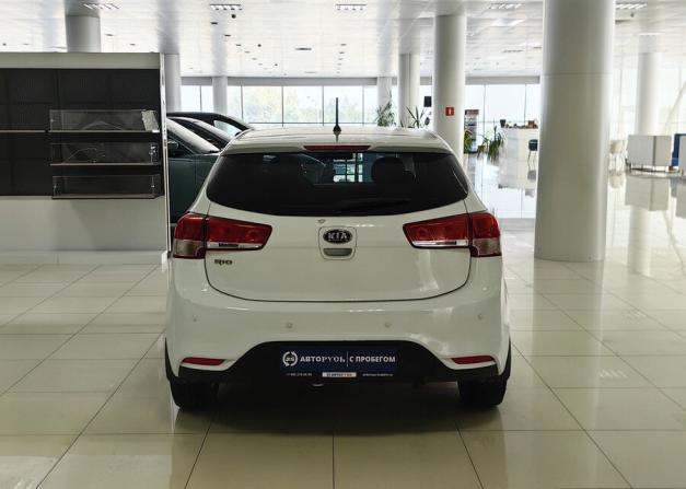 Kia Rio III Рестайлинг с пробегом 2016 года, цена 835 000 рублей, 100350 км, хэтчбек, Автокод Объявления