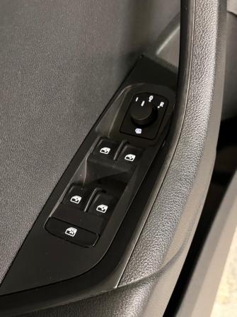 Skoda Karoq I с пробегом 2020 года, цена 2 250 000 рублей, 85883 км, внедорожник, Автокод Объявления