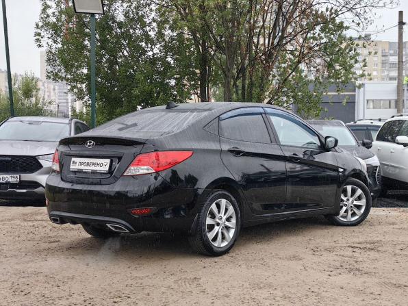 Hyundai Solaris I с пробегом 2012 года, цена 599 000 рублей, 197000 км, седан, Автокод Объявления