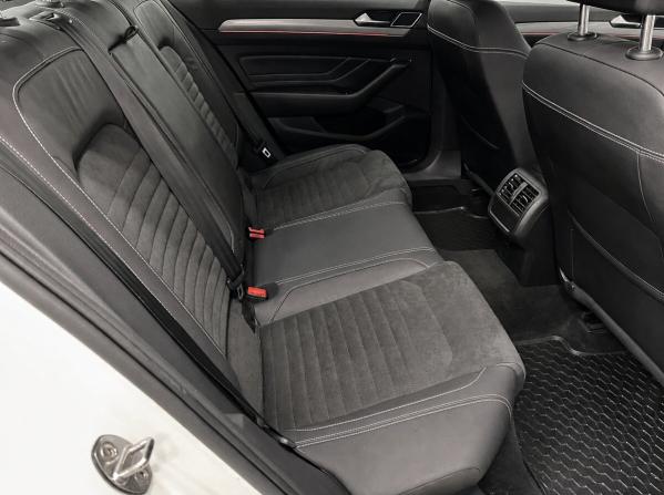 Volkswagen Passat B8 Рестайлинг с пробегом 2020 года, цена 2 590 000 рублей, 36605 км, седан, Автокод Объявления