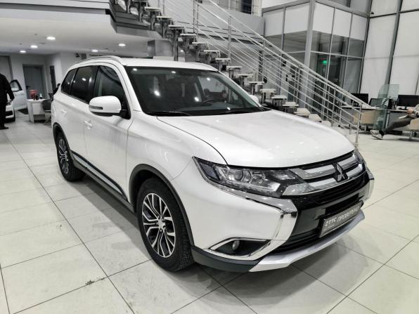 Mitsubishi Outlander III Рестайлинг 2 с пробегом 2016 года, цена 2 250 000 рублей, 115288 км, внедорожник, Автокод Объявления