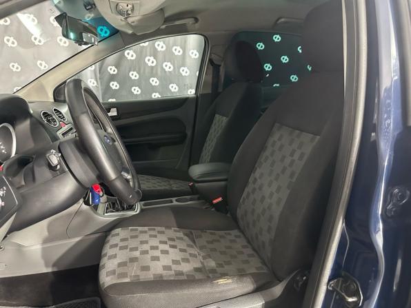Ford Focus II Рестайлинг с пробегом 2008 года, цена 473 000 рублей, 252481 км, седан, Автокод Объявления