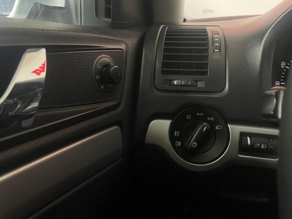 Skoda Octavia II (A5) Рестайлинг с пробегом 2011 года, цена 739 000 рублей, 292298 км, лифтбек, Автокод Объявления