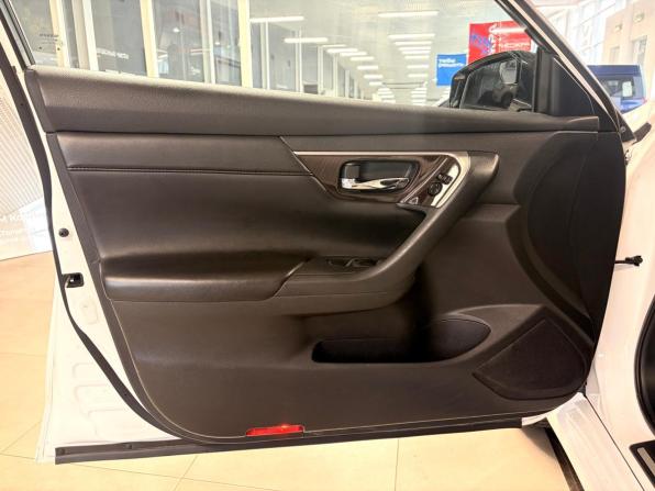 Nissan Teana III с пробегом 2015 года, цена 1 058 000 рублей, 161875 км, седан, Автокод Объявления