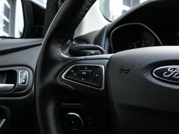 Ford Focus III Рестайлинг с пробегом 2017 года, цена 999 000 рублей, 133203 км, хэтчбек, Автокод Объявления