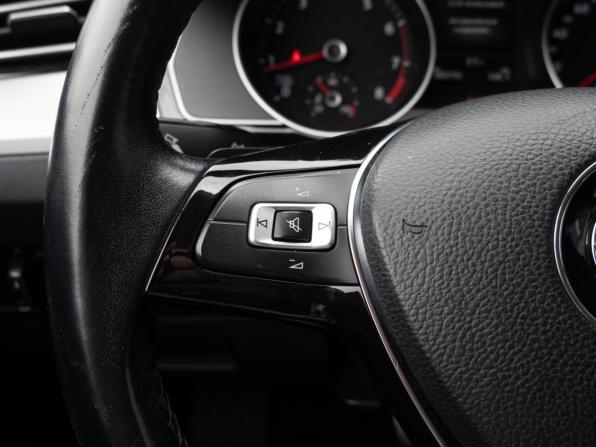 Volkswagen Passat B8 с пробегом 2015 года, цена 1 670 000 рублей, 195770 км, седан, Автокод Объявления