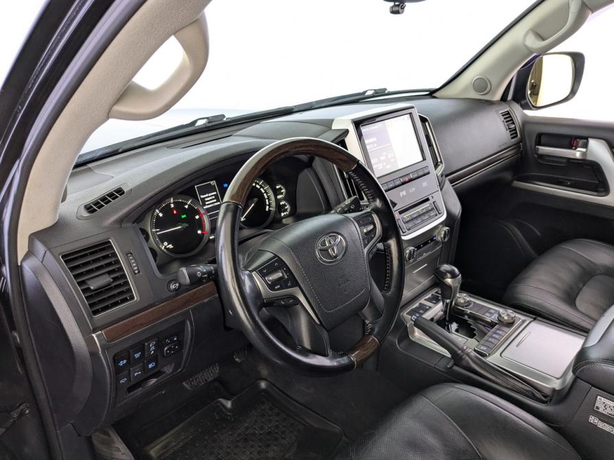 Toyota Land Cruiser 200 Series Рестайлинг 2 Москва  - изображение 16