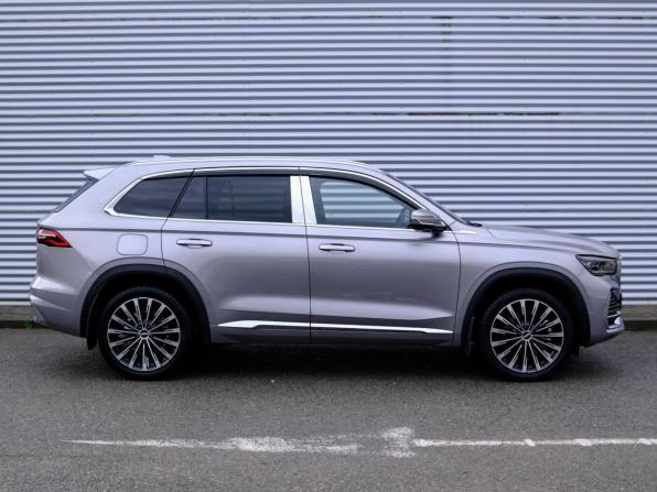Geely Monjaro I Рестайлинг с пробегом 2025 года, цена 3 855 000 рублей, 7795 км, внедорожник, Автокод Объявления