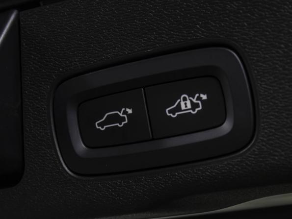 Volvo XC60 II Рестайлинг 2 с пробегом 2025 года, цена 6 789 000 рублей, 27 км, внедорожник, Автокод Объявления