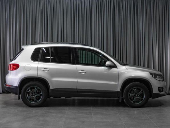 Volkswagen Tiguan I Рестайлинг с пробегом 2011 года, цена 875 000 рублей, 152974 км, внедорожник, Автокод Объявления