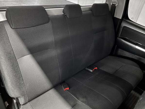 Toyota Hilux VII Рестайлинг с пробегом 2015 года, цена 2 395 000 рублей, 321277 км, offers.body_type.unknown, Автокод Объявления