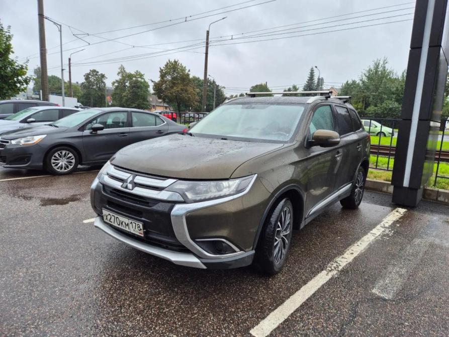 Mitsubishi Outlander III Рестайлинг 2 Санкт-Петербург  - изображение 1