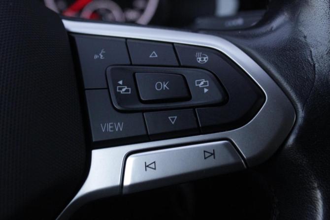 Volkswagen Polo VI с пробегом 2021 года, цена 1 645 000 рублей, 106138 км, лифтбек, Автокод Объявления