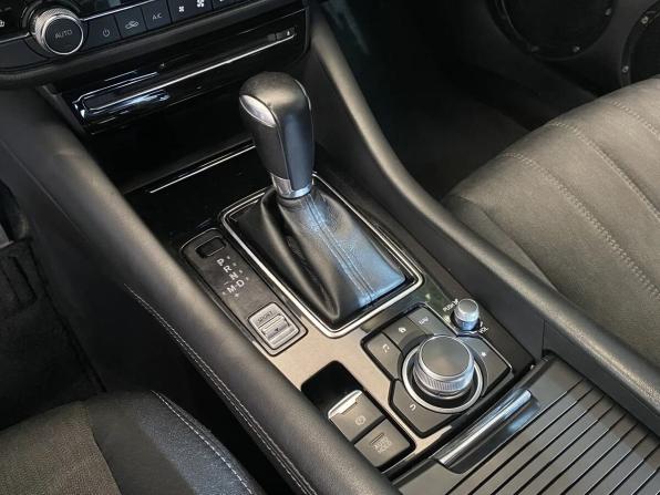 Mazda 6 III (GJ) Рестайлинг 2 с пробегом 2019 года, цена 2 065 000 рублей, 91449 км, седан, Автокод Объявления