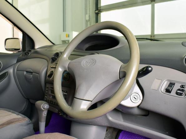 Toyota Vitz I (P10) с пробегом 2001 года, цена 339 995 рублей, 299999 км, хэтчбек, Автокод Объявления