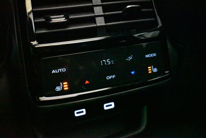 Geely Monjaro I с пробегом 2024 года, цена 3 300 000 рублей, 44026 км, внедорожник, Автокод Объявления