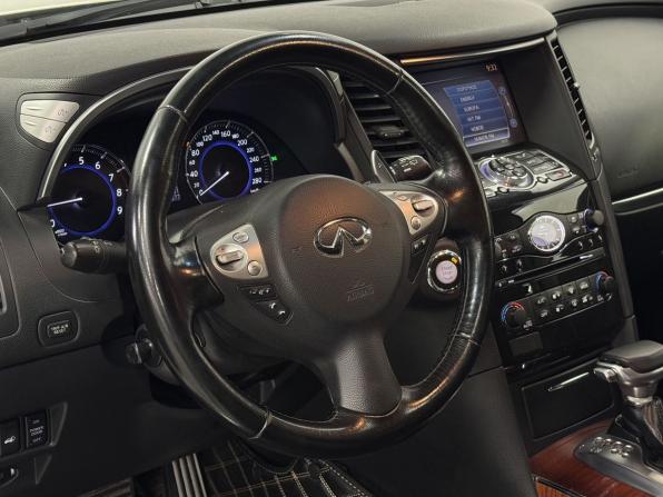 Infiniti FX II (S51) Рестайлинг с пробегом 2013 года, цена 2 200 000 рублей, 180000 км, внедорожник, Автокод Объявления