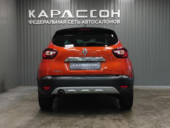 Renault Kaptur I с пробегом 2019 года, цена 1 415 000 рублей, 143965 км, внедорожник, Автокод Объявления