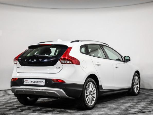 Volvo V40 Cross Country I с пробегом 2014 года, цена 1 149 000 рублей, 196076 км, хэтчбек, Автокод Объявления