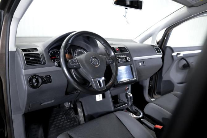 Volkswagen Touran I Рестайлинг 2 с пробегом 2012 года, цена 1 149 000 рублей, 104396 км, компактвэн, Автокод Объявления