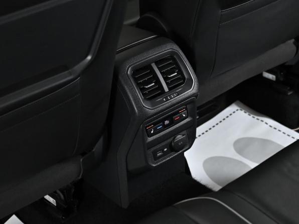 Volkswagen Tiguan II с пробегом 2018 года, цена 1 639 000 рублей, 84971 км, внедорожник, Автокод Объявления
