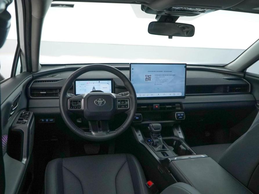 Toyota RAV4 VI (XA60) Москва  - изображение 6