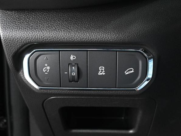 Haval Jolion I Рестайлинг 2 с пробегом 2025 года, цена 2 329 000 рублей, 11104 км, внедорожник, Автокод Объявления