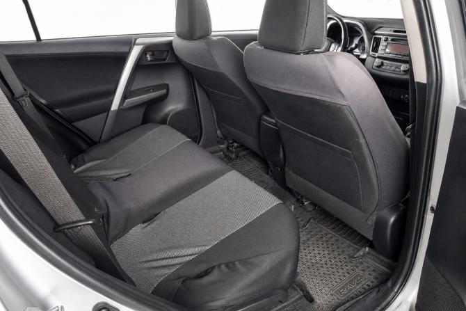 Toyota RAV4 IV (XA40) Рестайлинг с пробегом 2018 года, цена 2 249 000 рублей, 269727 км, внедорожник, Автокод Объявления