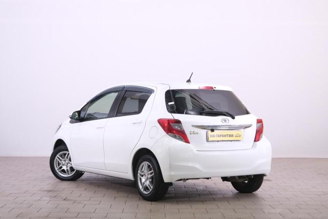 Toyota Vitz III (XP130) Рестайлинг с пробегом 2016 года, цена 1 129 000 рублей, 87000 км, хэтчбек, Автокод Объявления