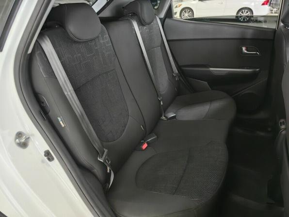 Kia Rio III Рестайлинг с пробегом 2016 года, цена 835 000 рублей, 100350 км, хэтчбек, Автокод Объявления