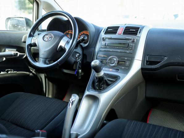 Toyota Auris I с пробегом 2008 года, цена 639 000 рублей, 229000 км, хэтчбек, Автокод Объявления