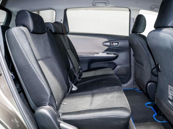 Toyota Wish II с пробегом 2009 года, цена 1 320 000 рублей, 131670 км, минивэн, Автокод Объявления