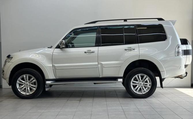 Mitsubishi Pajero IV Рестайлинг 2 с пробегом 2019 года, цена 3 785 000 рублей, 124027 км, внедорожник, Автокод Объявления