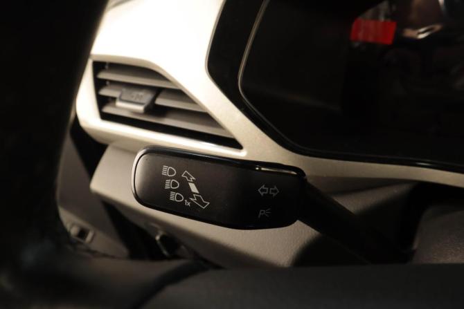 Volkswagen Taos I с пробегом 2021 года, цена 2 299 000 рублей, 116000 км, внедорожник, Автокод Объявления