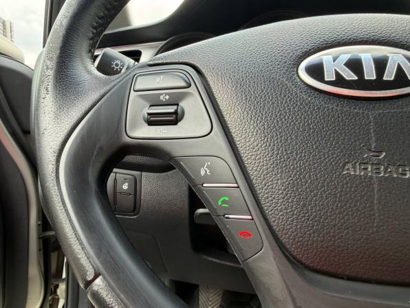 Kia Ceed II Рестайлинг с пробегом 2016 года, цена 975 000 рублей, 152666 км, хэтчбек, Автокод Объявления