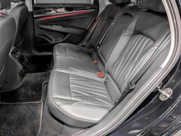 Volkswagen Passat B8 Рестайлинг с пробегом 2023 года, цена 3 450 000 рублей, 27903 км, седан, Автокод Объявления