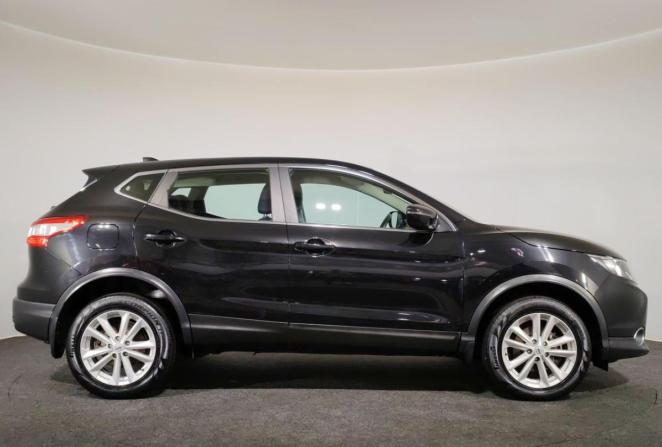Nissan Qashqai II с пробегом 2018 года, цена 1 900 000 рублей, 47042 км, внедорожник, Автокод Объявления