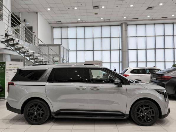 Kia Carnival IV Рестайлинг с пробегом 2025 года, цена 5 740 000 рублей, 33000 км, минивэн, Автокод Объявления